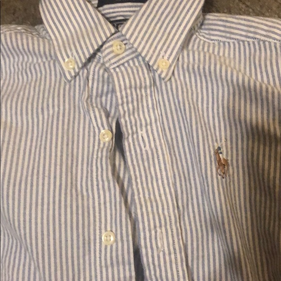 Multiple (5) Boys Long Sleeve Button Down Shirts - Picture 6 of 6